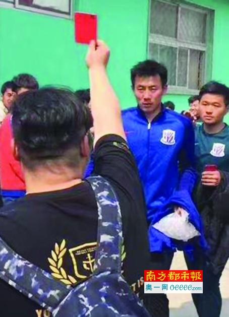 秘书下面又紧又湿