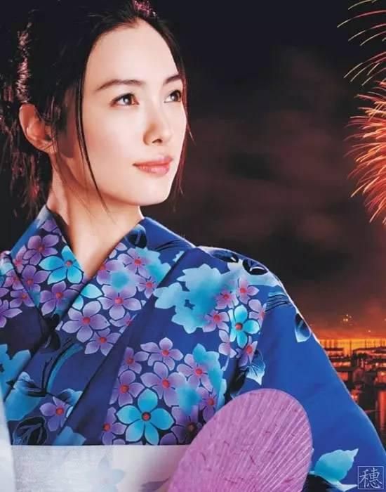 艾彩踢裆原创视频一丨vk